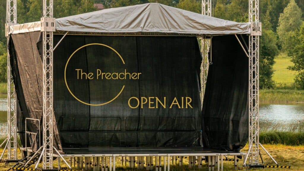 The Preacher 'OPEN AIR' - Roomdivider - 5